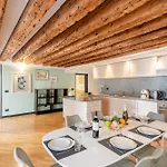 Beautiful Flat In The Historic Center - Happy Rentals