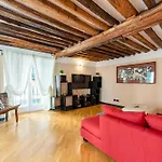 Beautiful Flat In The Historic Center - Happy Rentals