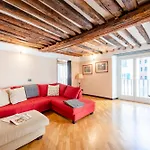 Beautiful Flat In The Historic Center - Happy Rentals